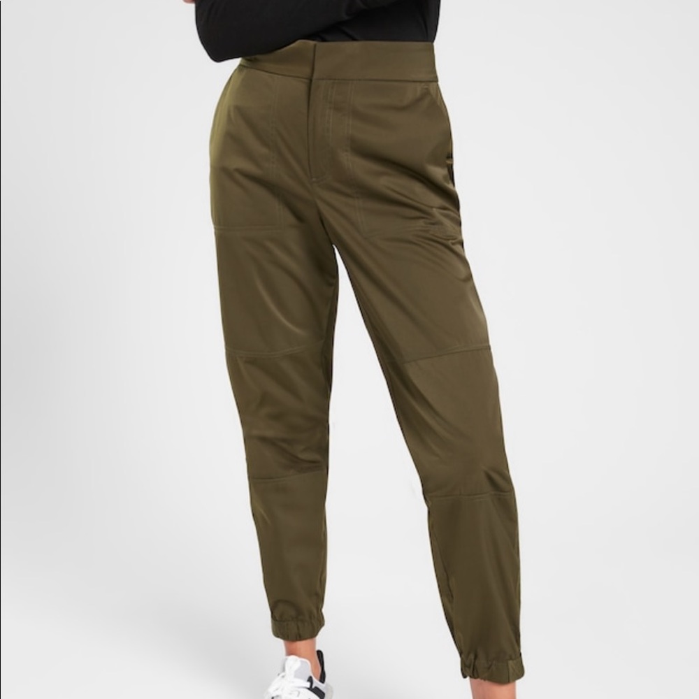 NWT Athleta Radiant Jogger
